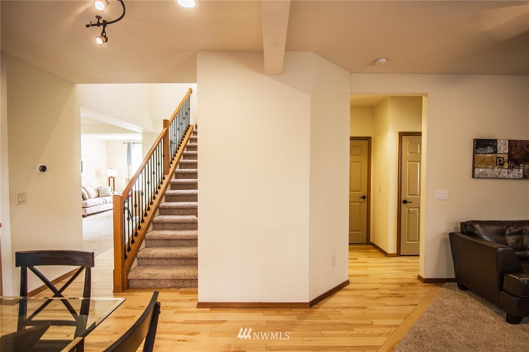 21124 Meridian Place West Bothell, WA 98021 - Photo 9 of 24