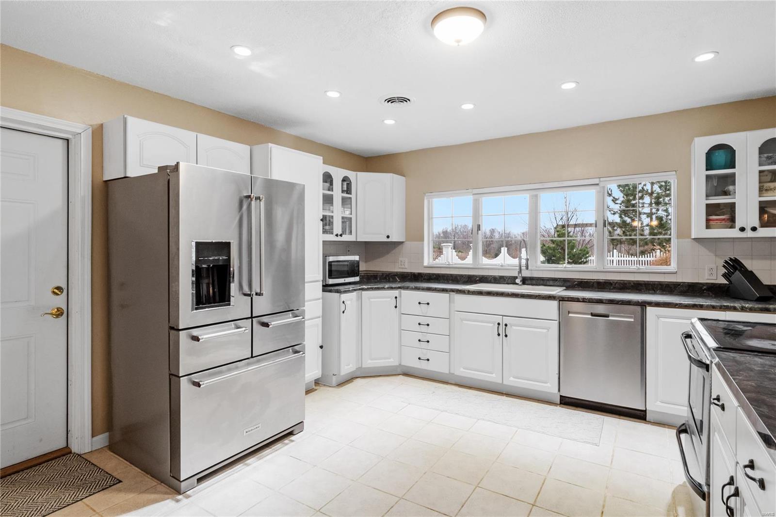 3115 Keim Road Columbia, IL 62236 - Photo 15 of 40 Gallery Image 15
