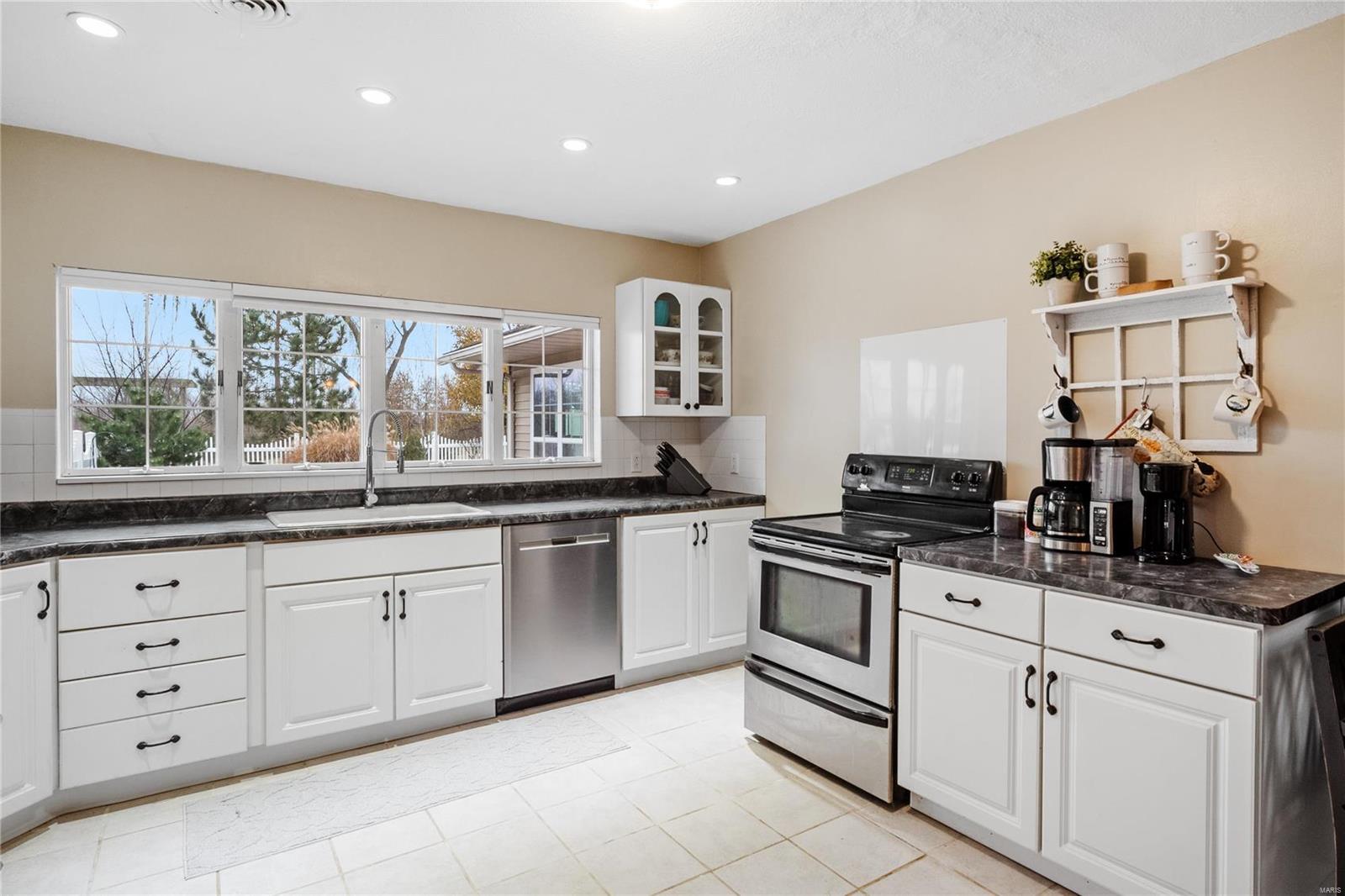 3115 Keim Road Columbia, IL 62236 - Photo 16 of 40 Gallery Image 16