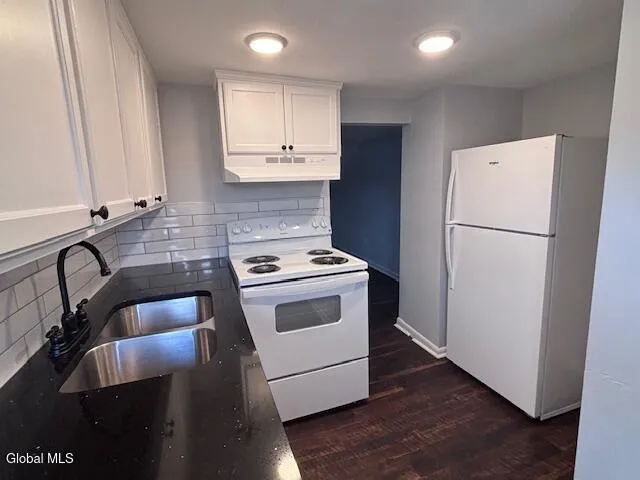 $1,400 | 148 Old Loudon Road, Unit 2, Latham, NY 12110