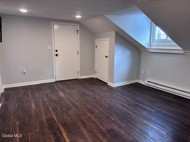 148 Old Loudon Road, Unit 2 Latham, NY 12110 - Photo 5 of 12 148 Old Loudon Livingroom