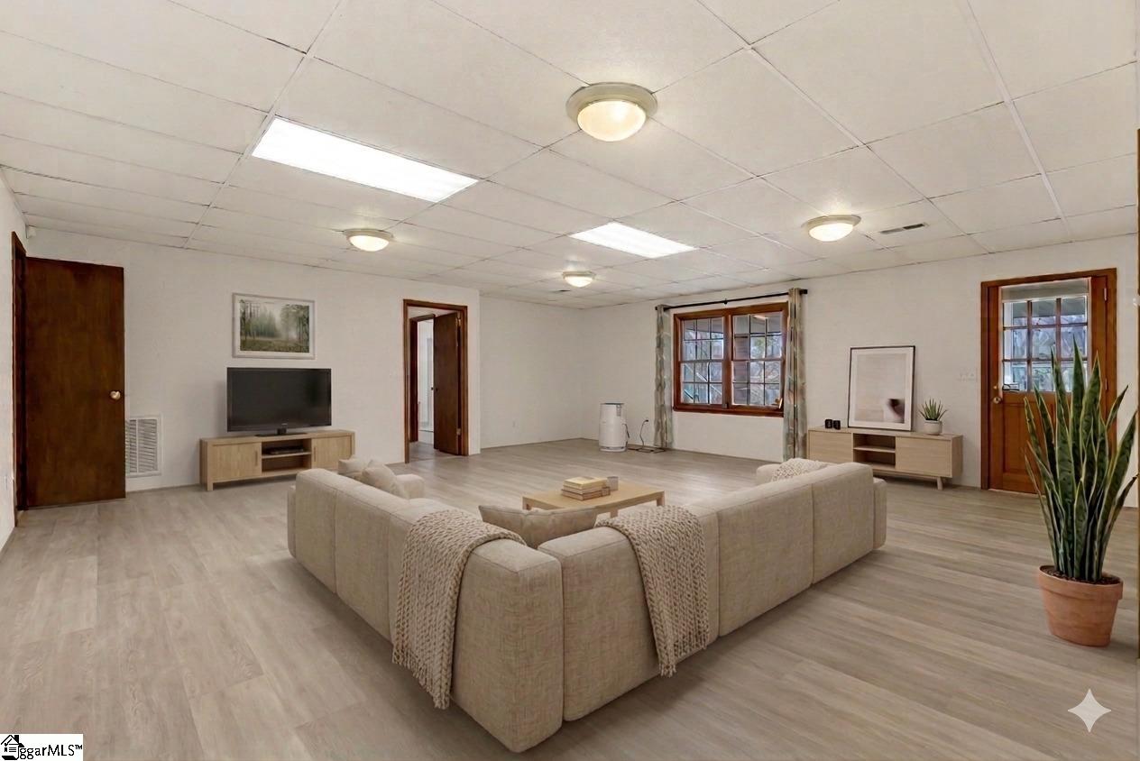 223 Covington Road Greenville, SC 29617 - Photo 16 of 30 Gallery Image 16