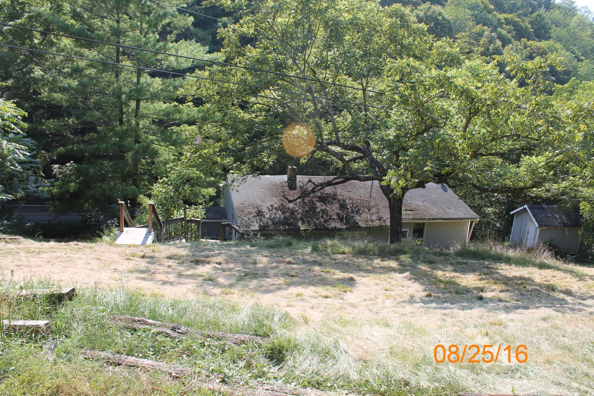 980 Walton Road Christiansburg, VA 24073 - Photo 20 of 20 IMG_2366 dated