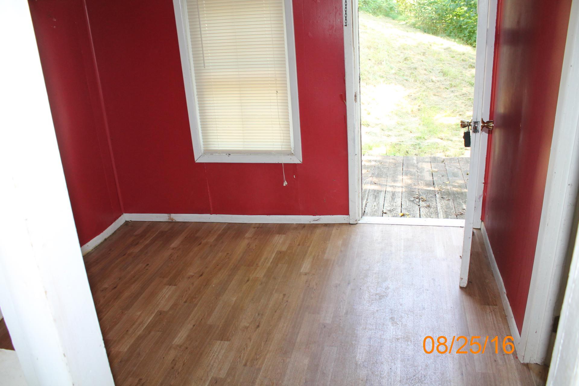 980 Walton Road Christiansburg, VA 24073 - Photo 5 of 20 IMG_2323 dated