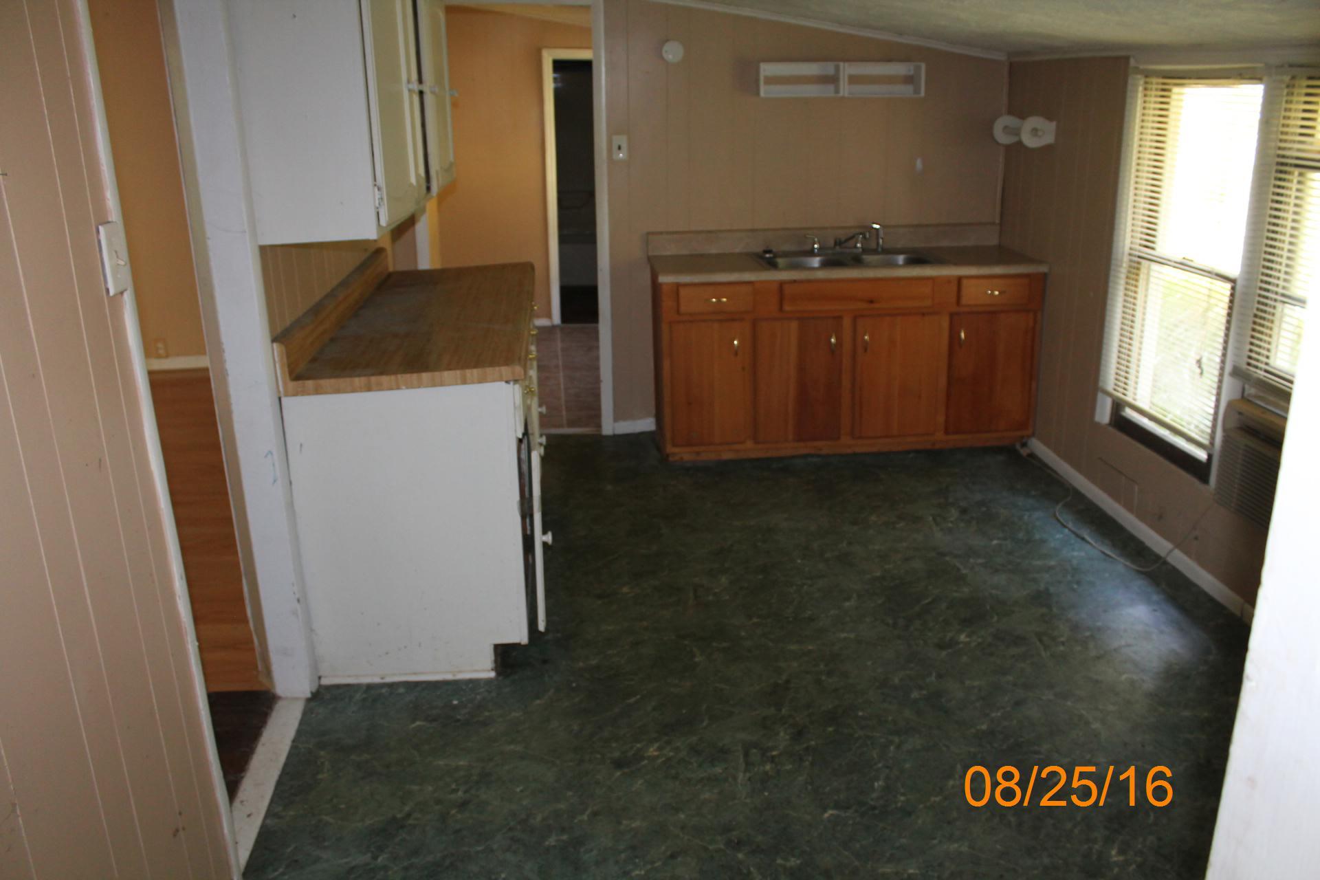 980 Walton Road Christiansburg, VA 24073 - Photo 6 of 20 IMG_2324 dated