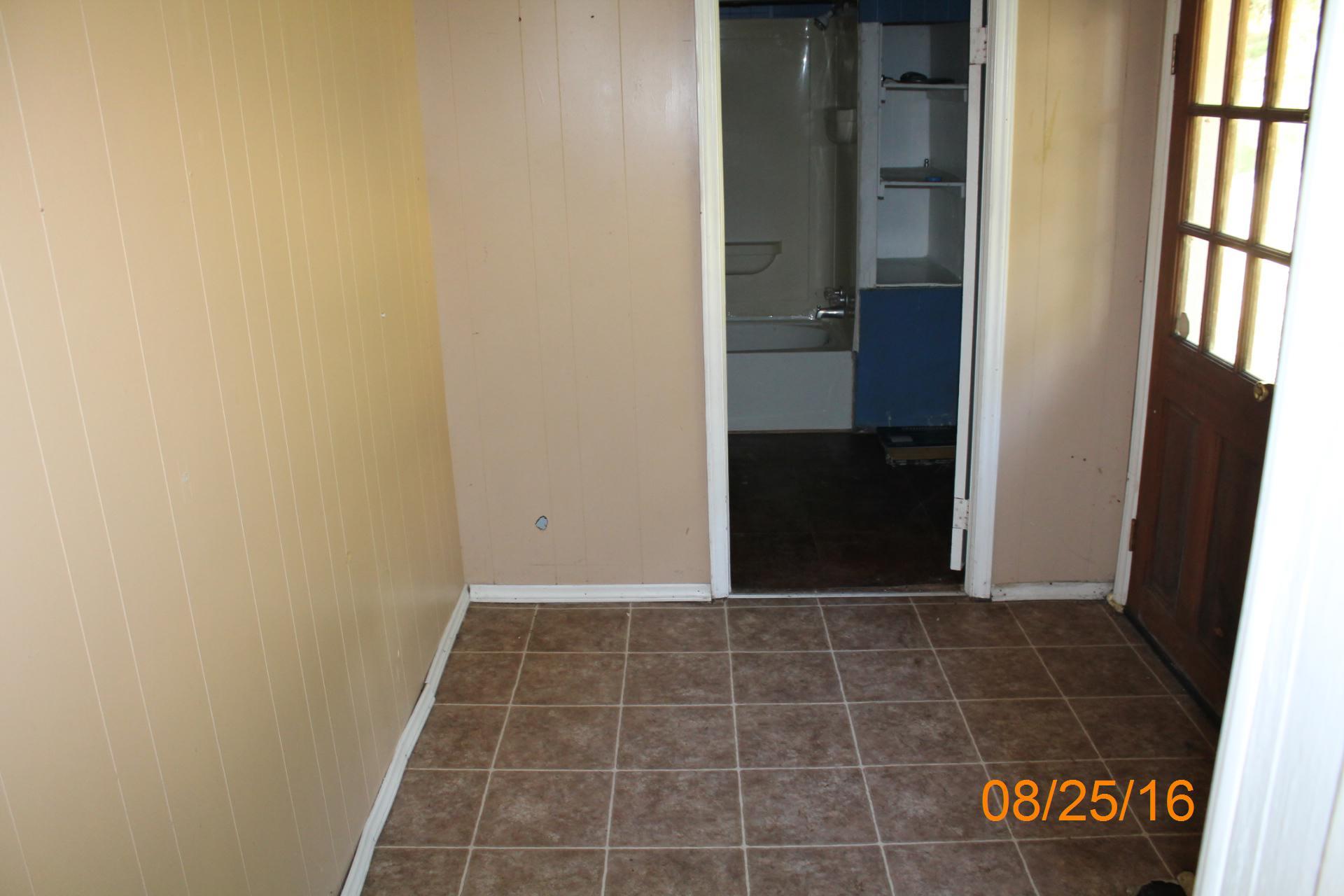 980 Walton Road Christiansburg, VA 24073 - Photo 8 of 20 IMG_2326 dated