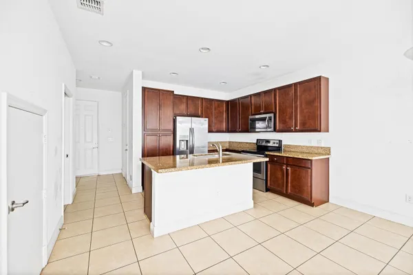 $2,995 | 4614 Windmill Lane, Unit 4614, Davie, FL 33328
