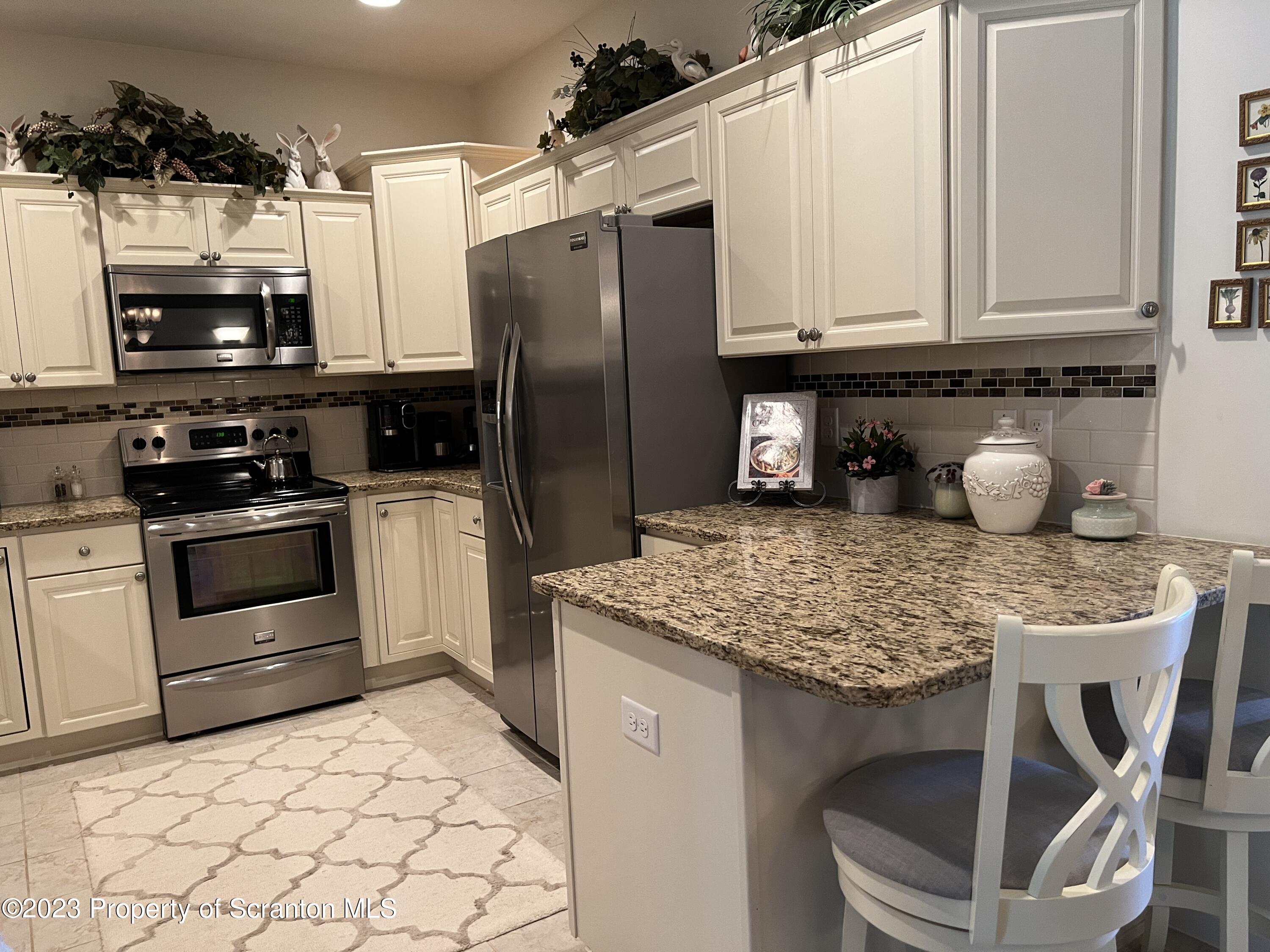 97 Wyndham Road Clarks Summit, PA 18411 - Photo 2 of 19 Gallery Image 2