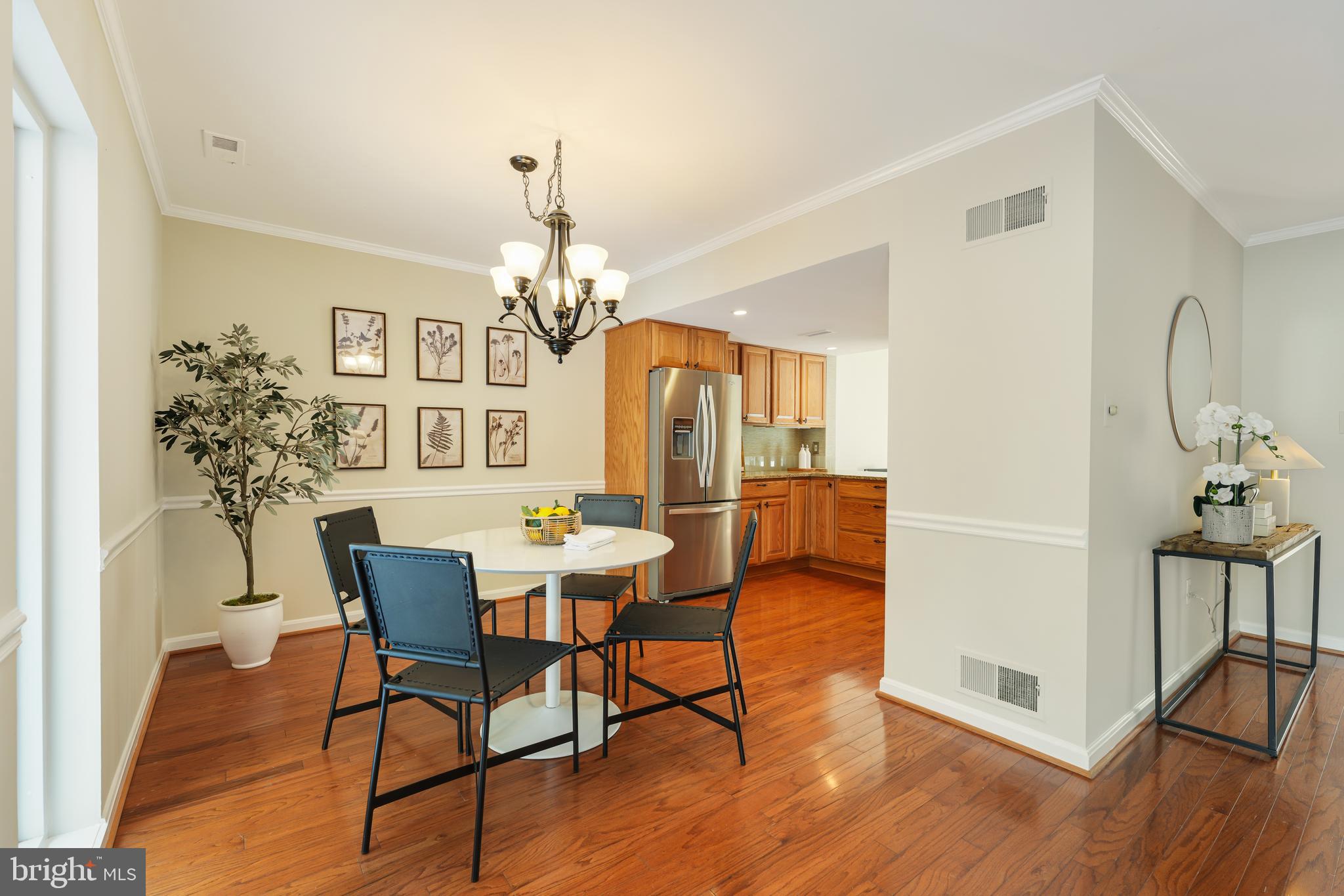 1743 Ivy Oak Square, Unit 4 Reston, VA 20190 - Photo 15 of 48 Gallery Image 15