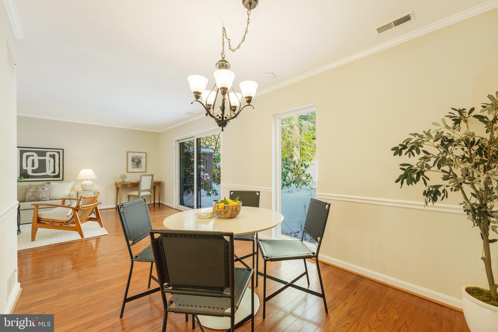 1743 Ivy Oak Square, Unit 4 Reston, VA 20190 - Photo 17 of 48 Gallery Image 17