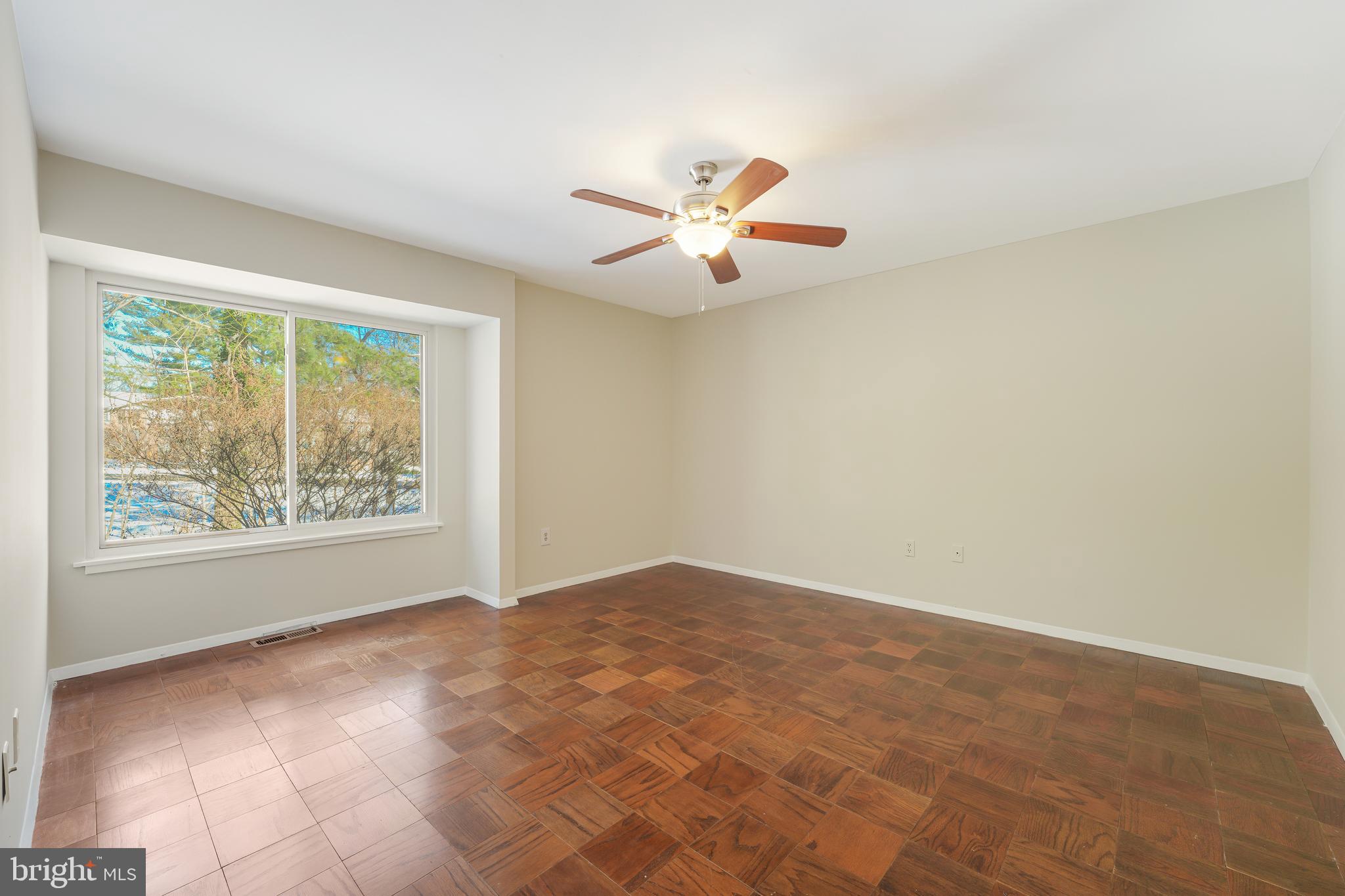 1743 Ivy Oak Square, Unit 4 Reston, VA 20190 - Photo 38 of 48 Gallery Image 38
