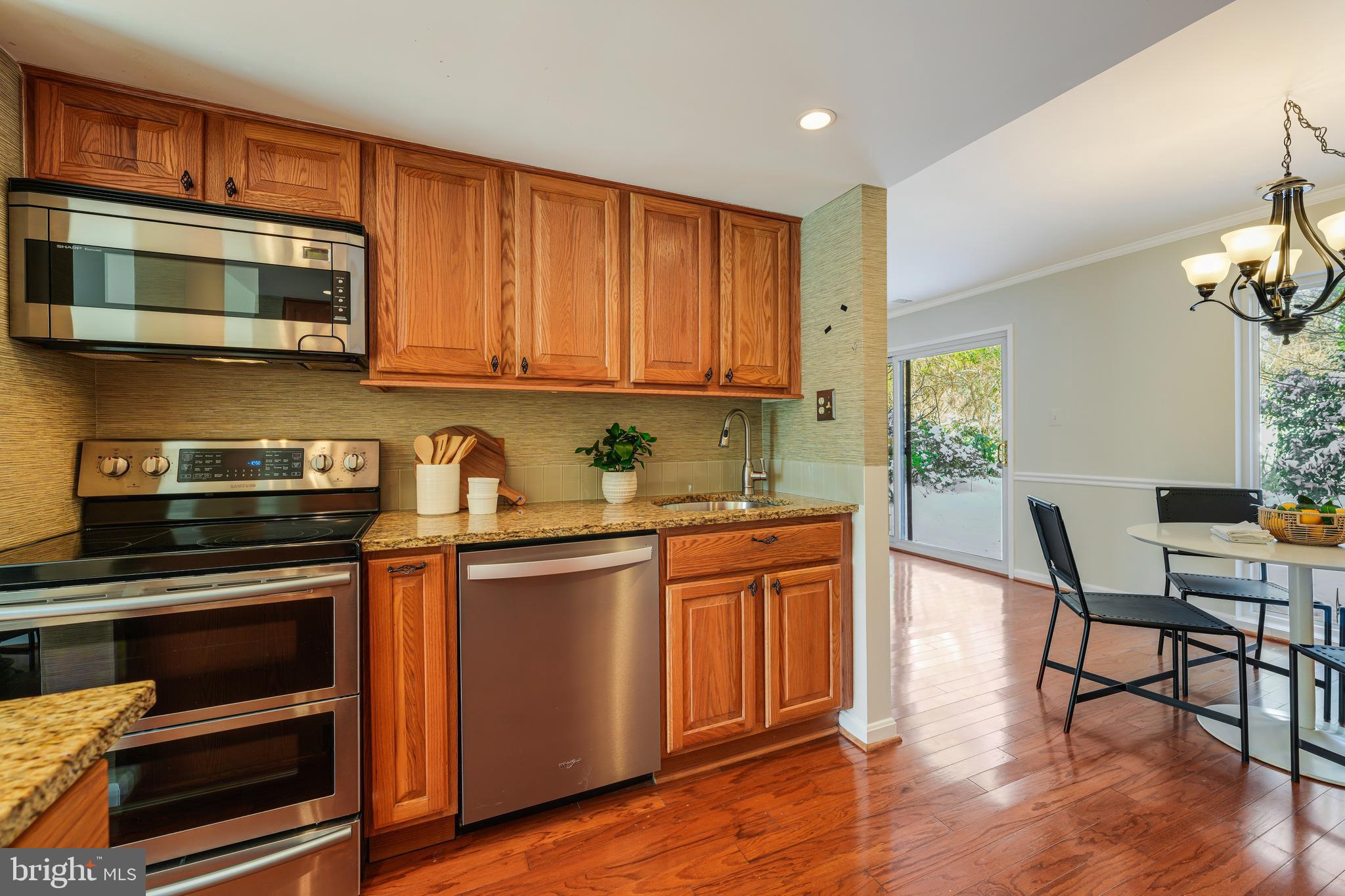 1743 Ivy Oak Square, Unit 4 Reston, VA 20190 - Photo 6 of 48 Gallery Image 6