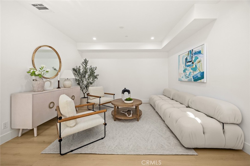 905 Sunset Boulevard, Unit A Arcadia, CA 91007 - Photo 7 of 35