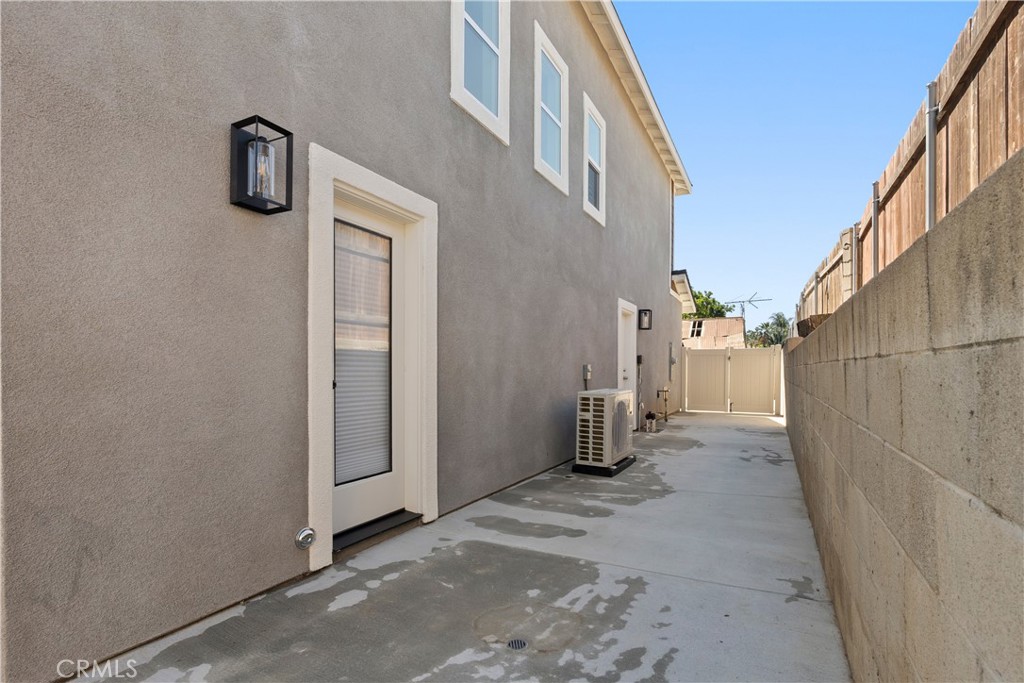 6015 Florence Street Riverside, CA 92504 - Photo 6 of 42