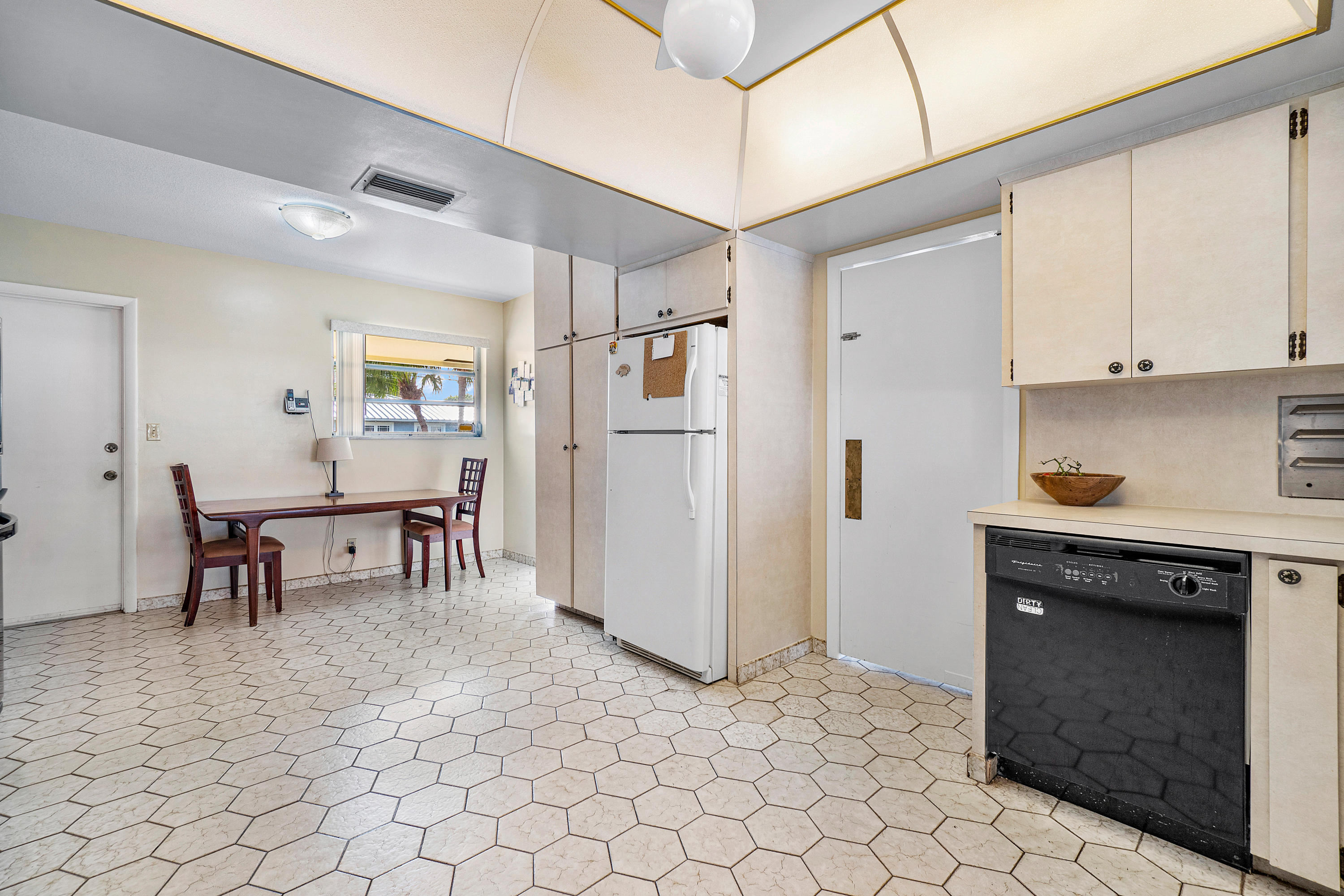 2767 Spanish River Road Boca Raton, FL 33432 - Photo 22 of 38 012-2767SpanishRiverRd-BocaRaton-FL-full