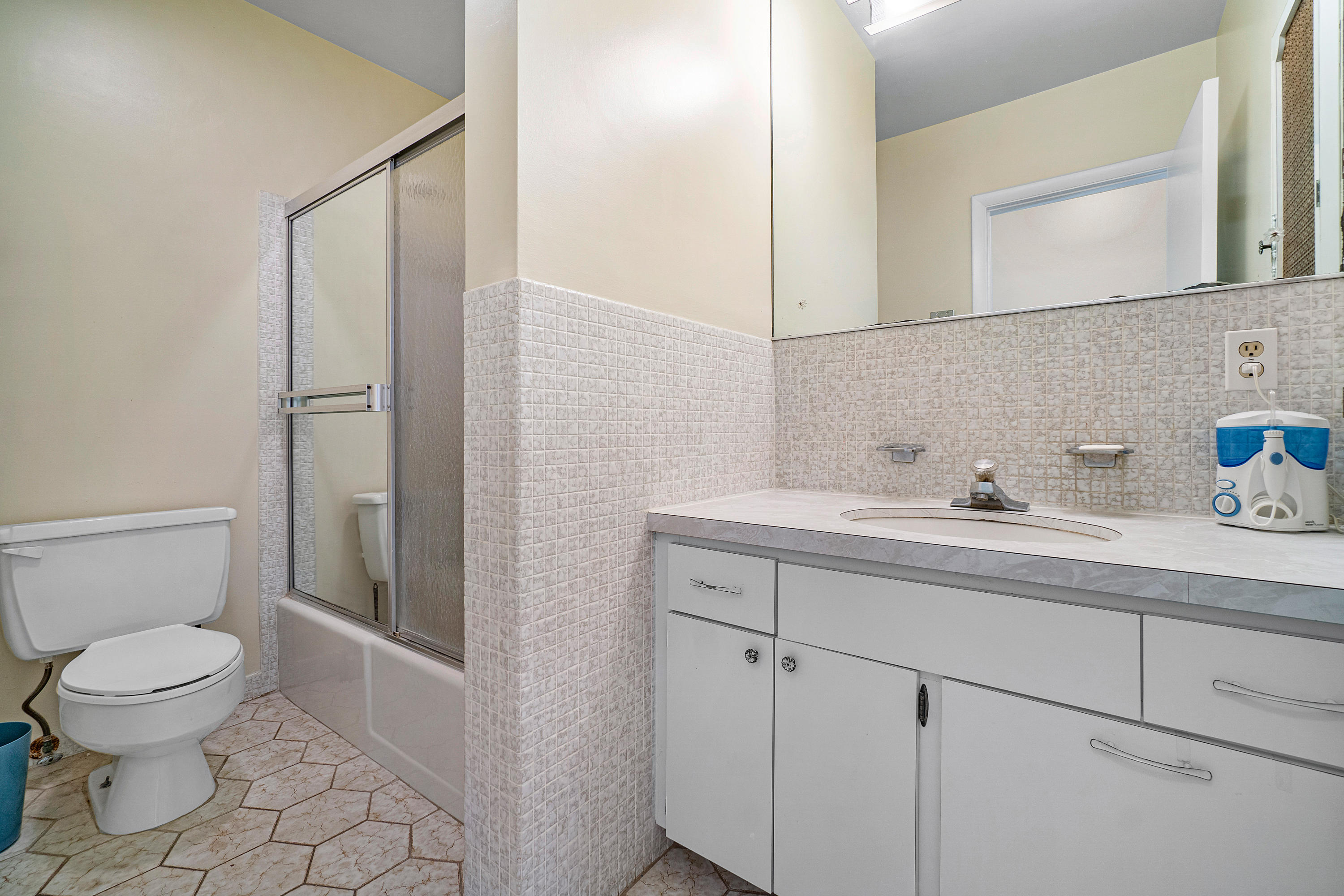 2767 Spanish River Road Boca Raton, FL 33432 - Photo 30 of 38 020-2767SpanishRiverRd-BocaRaton-FL-full