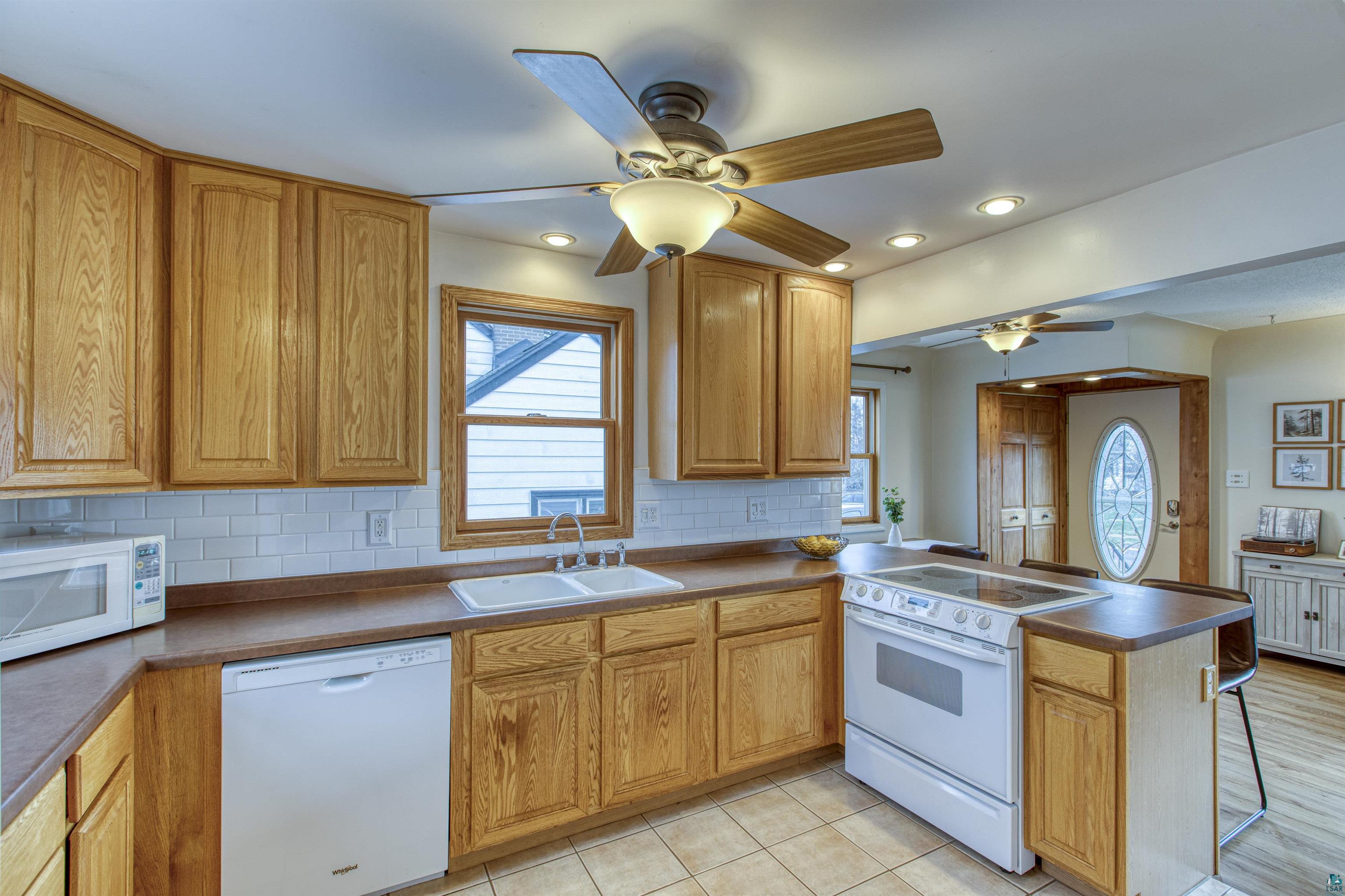 4321 Dodge Street Duluth, MN 55804 - Photo 10 of 38