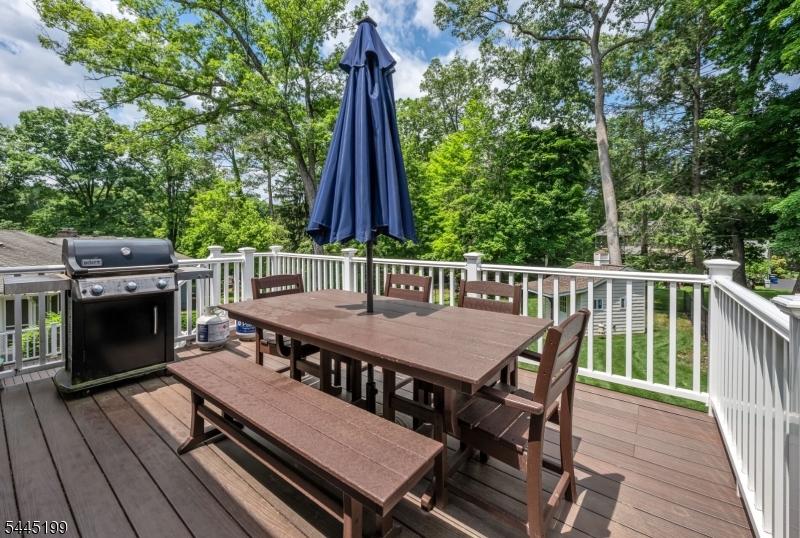 31 Osceola Road Wayne, NJ 07470 - Photo 33 of 44