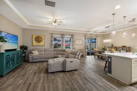 $699,000 | 4825 Tobermory Way, Bradenton, FL 34211