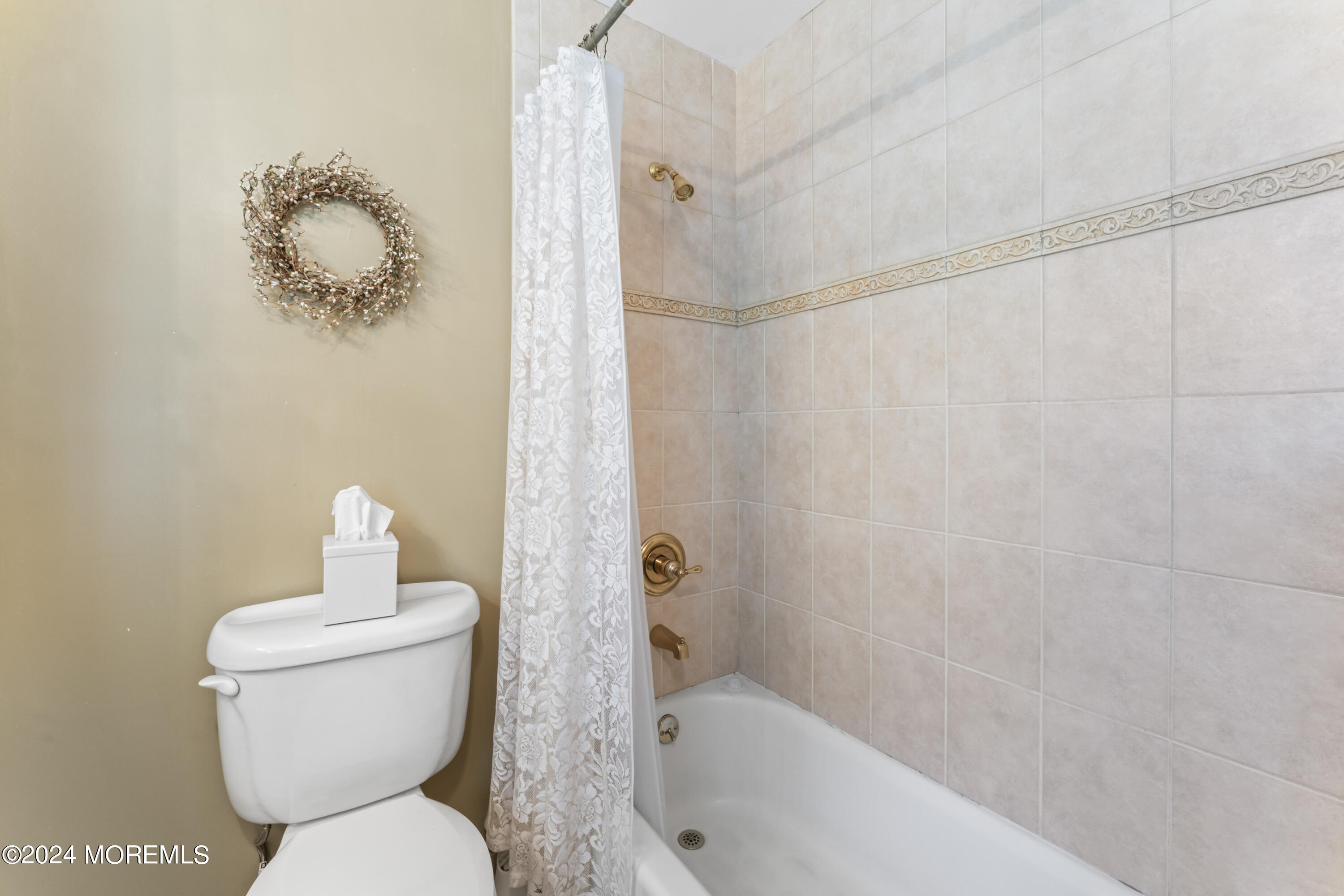 74 Ballantine Road Middletown, NJ 07748 - Photo 29 of 40 print_quality-HOM00745