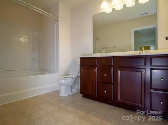 a bathroom with a toilet