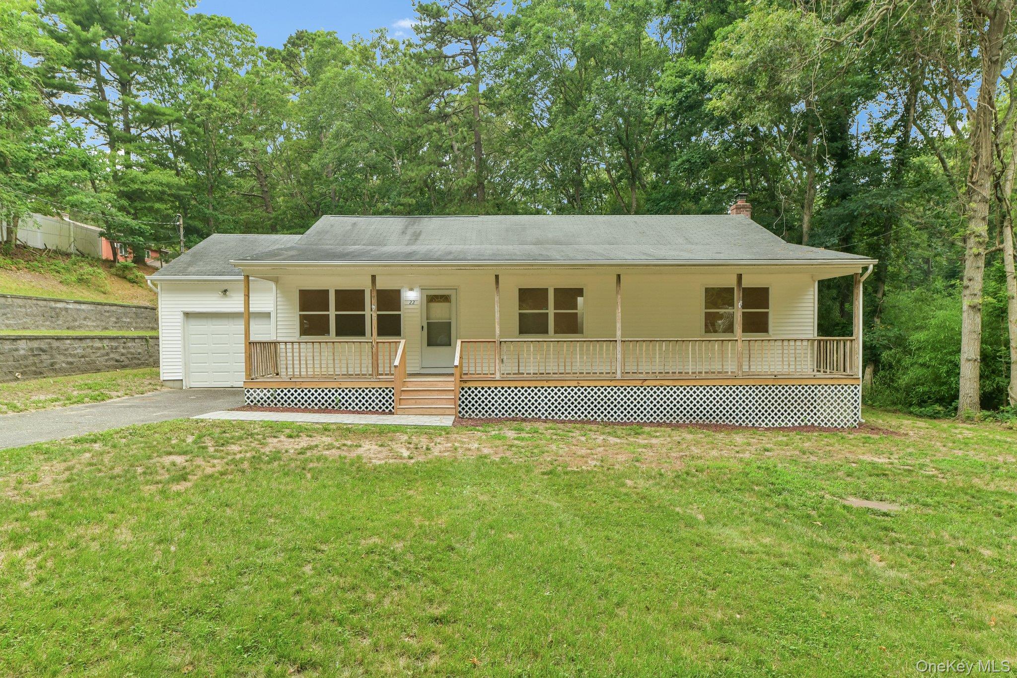 22 Red Maple Road Ridge, NY 11961 - Photo 1 of 33 Gallery Image 1