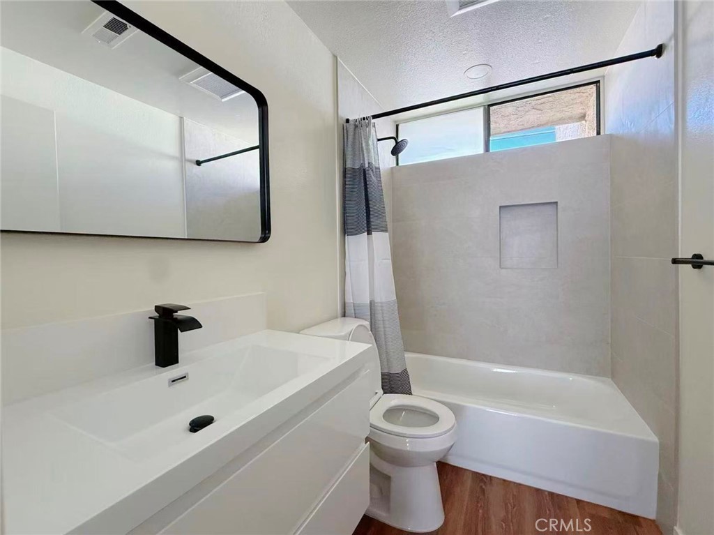 239 Linwood Avenue, Unit E Monrovia, CA 91016 - Photo 18 of 26