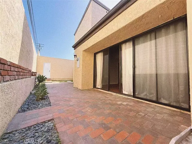 $3,900 | 239 Linwood Avenue, Unit E, Monrovia, CA 91016