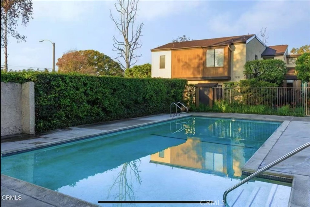 239 Linwood Avenue, Unit E Monrovia, CA 91016 - Photo 24 of 26