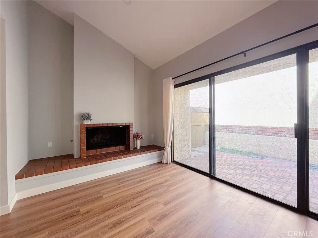 239 Linwood Avenue, Unit E Monrovia, CA 91016 - Photo 9 of 26