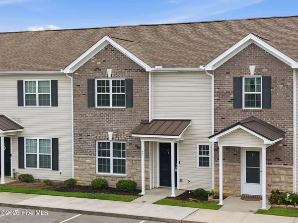 $220,000 | 3329 Briarcliff Drive, Unit C, Greenville, NC 27834