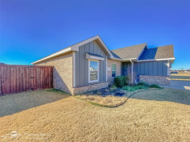$289,000 | 207 Carriage Hills Parkway, Abilene, TX 79602