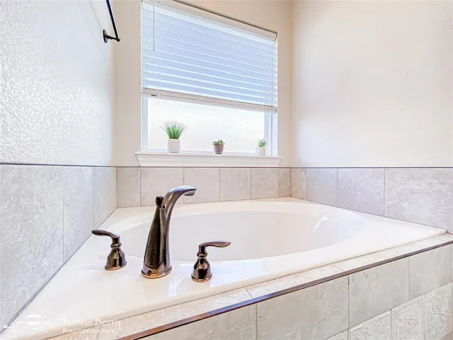 $289,000 | 207 Carriage Hills Parkway, Abilene, TX 79602