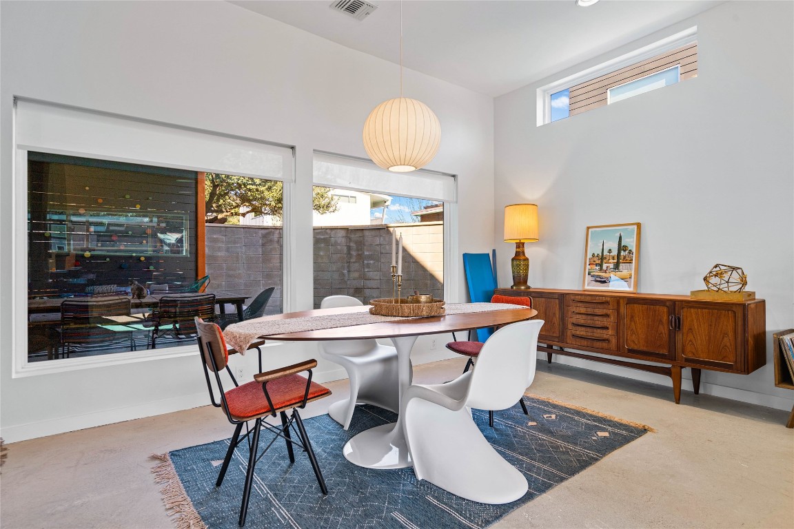 5900 Ventus Street Austin, TX 78721 - Photo 13 of 31