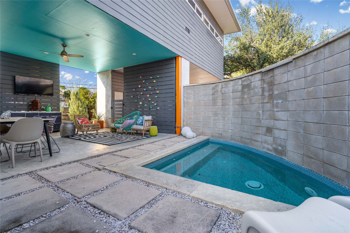 5900 Ventus Street Austin, TX 78721 - Photo 15 of 31