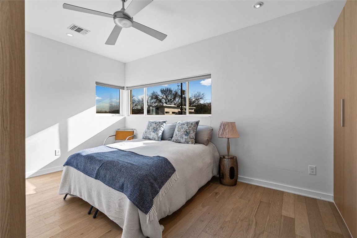 5900 Ventus Street Austin, TX 78721 - Photo 27 of 31