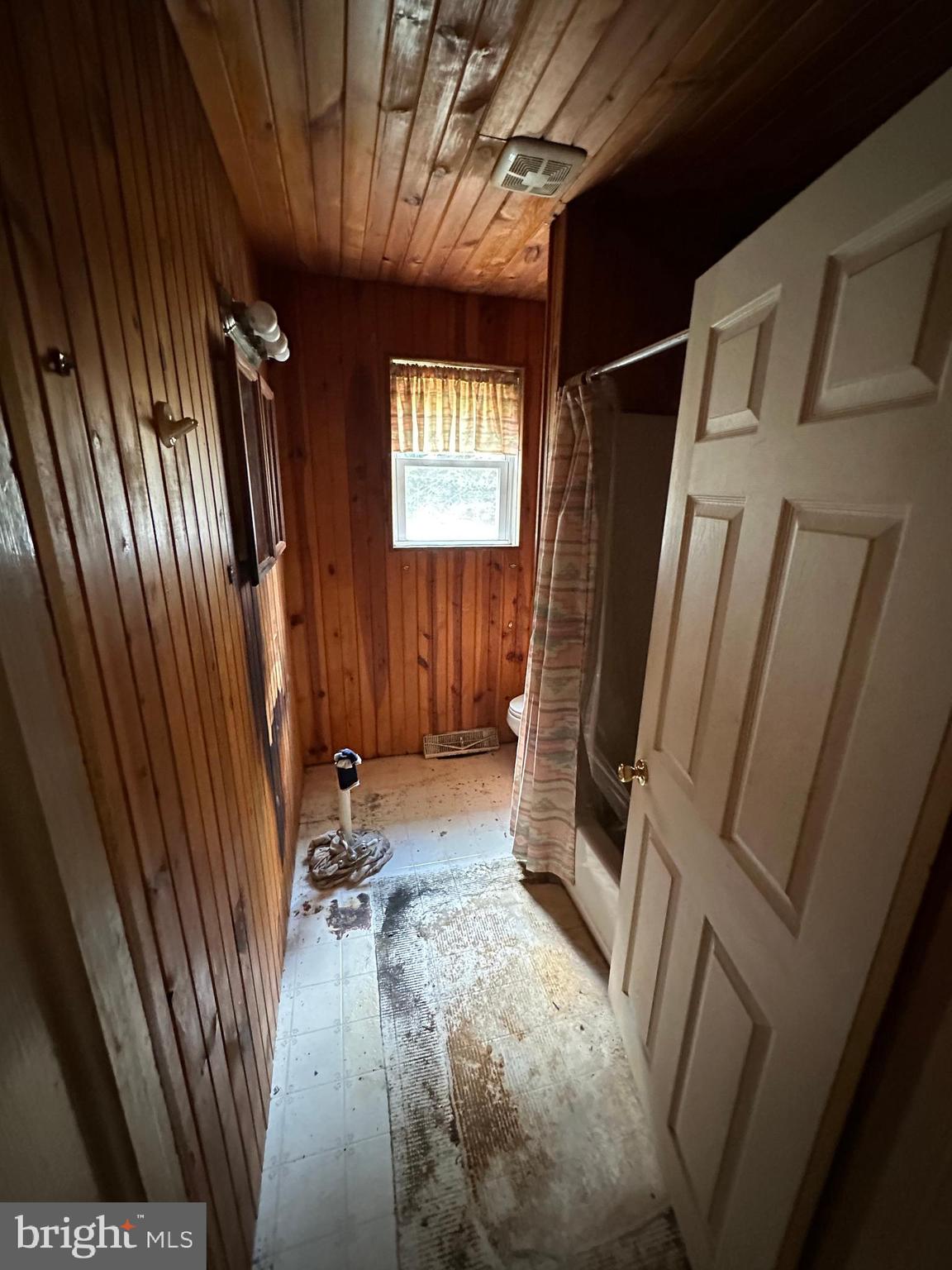 2324 Oldfield Point Road Elkton, MD 21921 - Photo 20 of 40 a view of under construction room and staircase