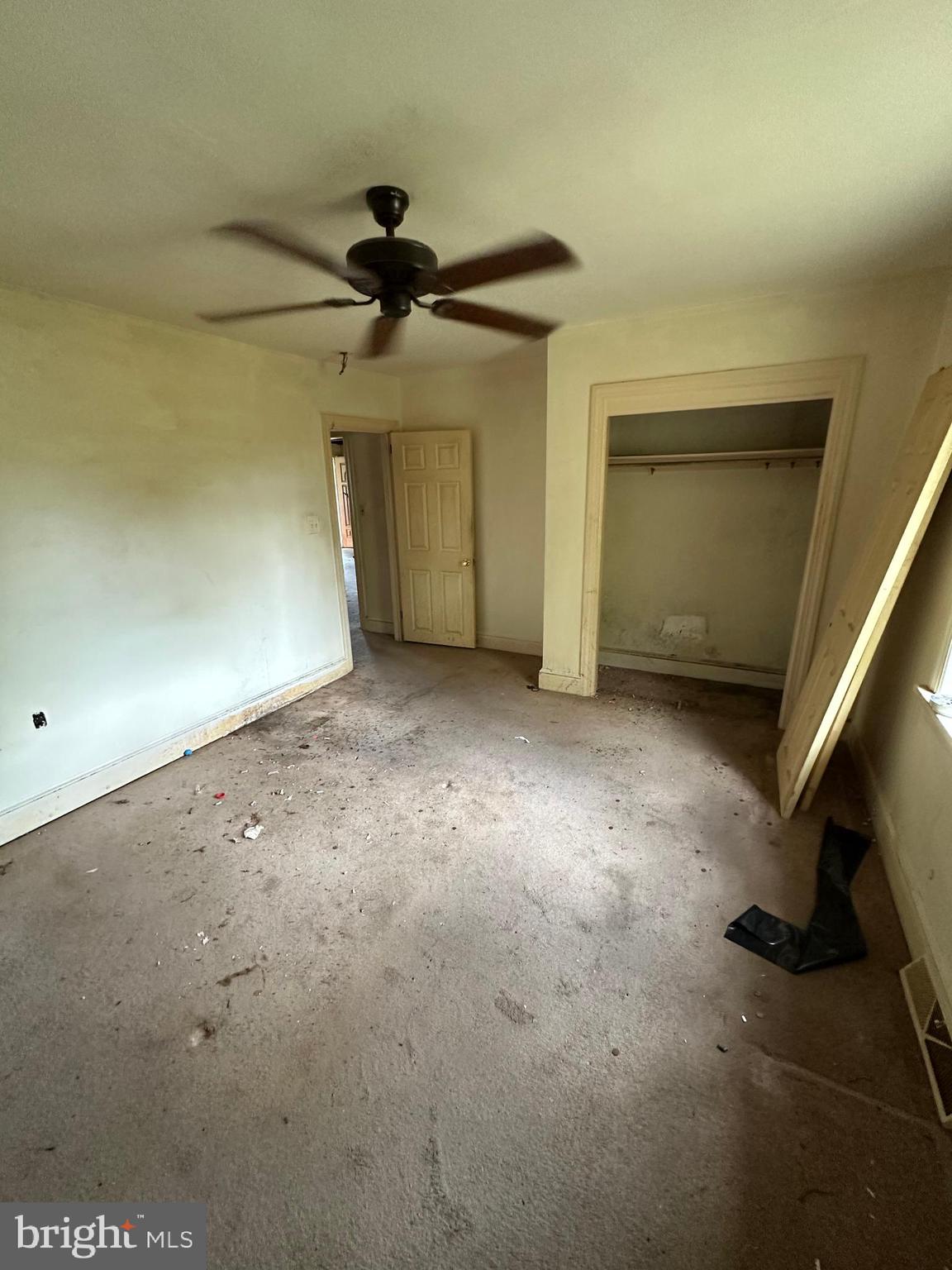 2324 Oldfield Point Road Elkton, MD 21921 - Photo 23 of 40 a view of a indoor garage