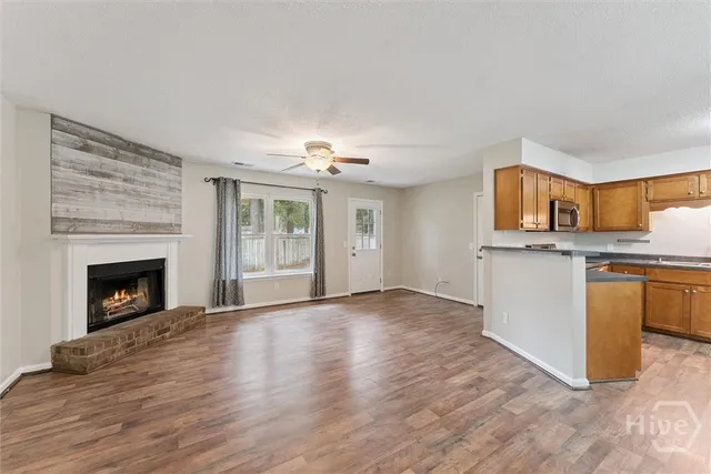 $295,000 | 173 Hope Creek Drive, Richmond Hill, GA 31324