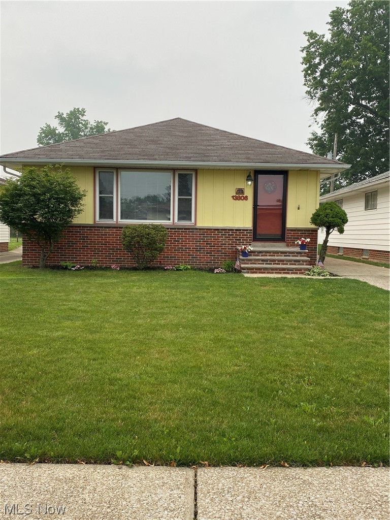 13806 Carpenter Road Garfield Heights, OH 44125 - Photo 1 of 29 front of house