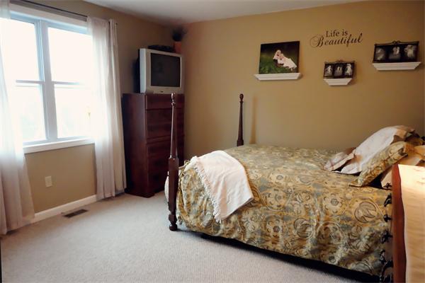 1255 Burnett Road Chicopee, MA 01020 - Photo 16 of 23 Gallery Image 16