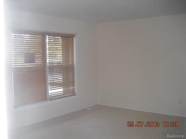 Living Room.JPG