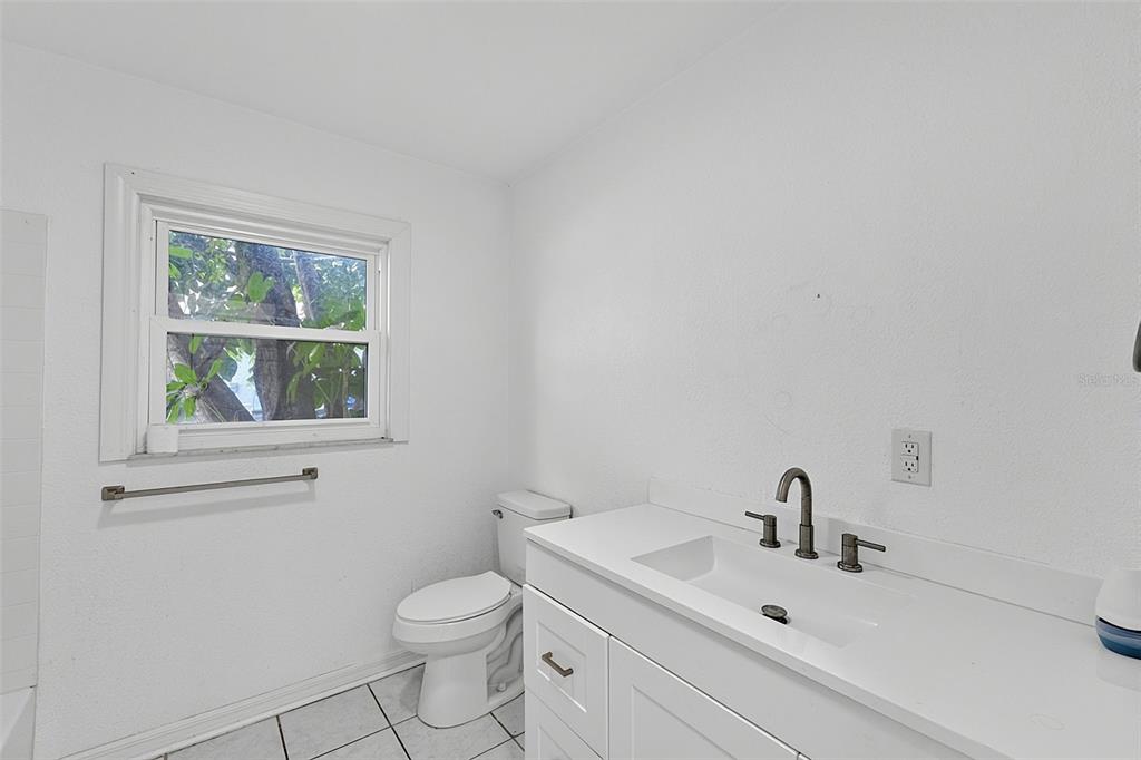 887 Leeward Road Venice, FL 34293 - Photo 31 of 38