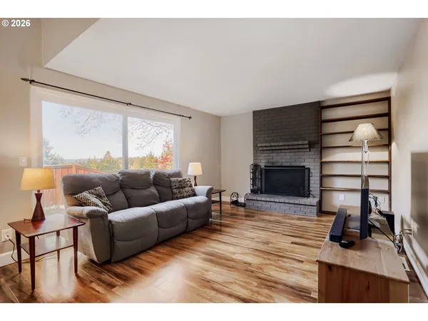 $589,900 | 7815 Southwest 184th Avenue, Beaverton, OR 97007