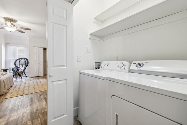 a view of utility room