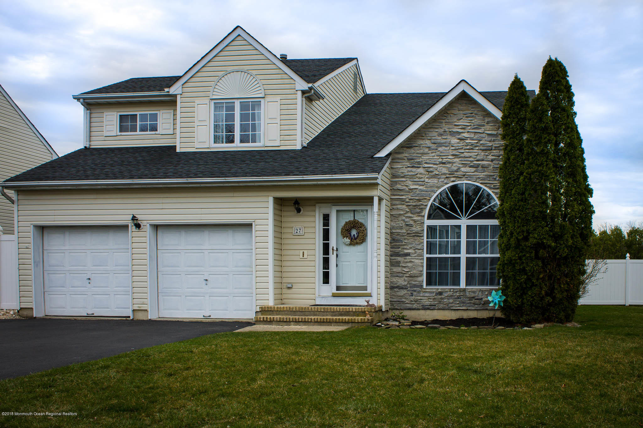 27 Capitol Reef Road Howell, NJ 07731 - Photo 1 of 14 Exterior