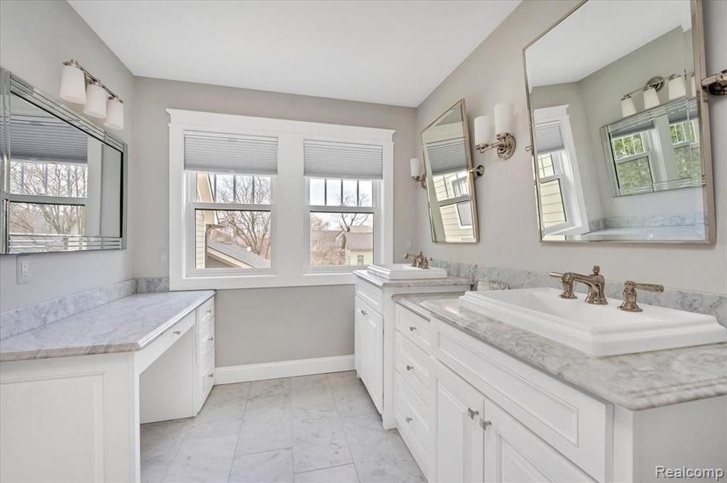 315 Oak Street Rochester, MI 48307 - Photo 40 of 55
