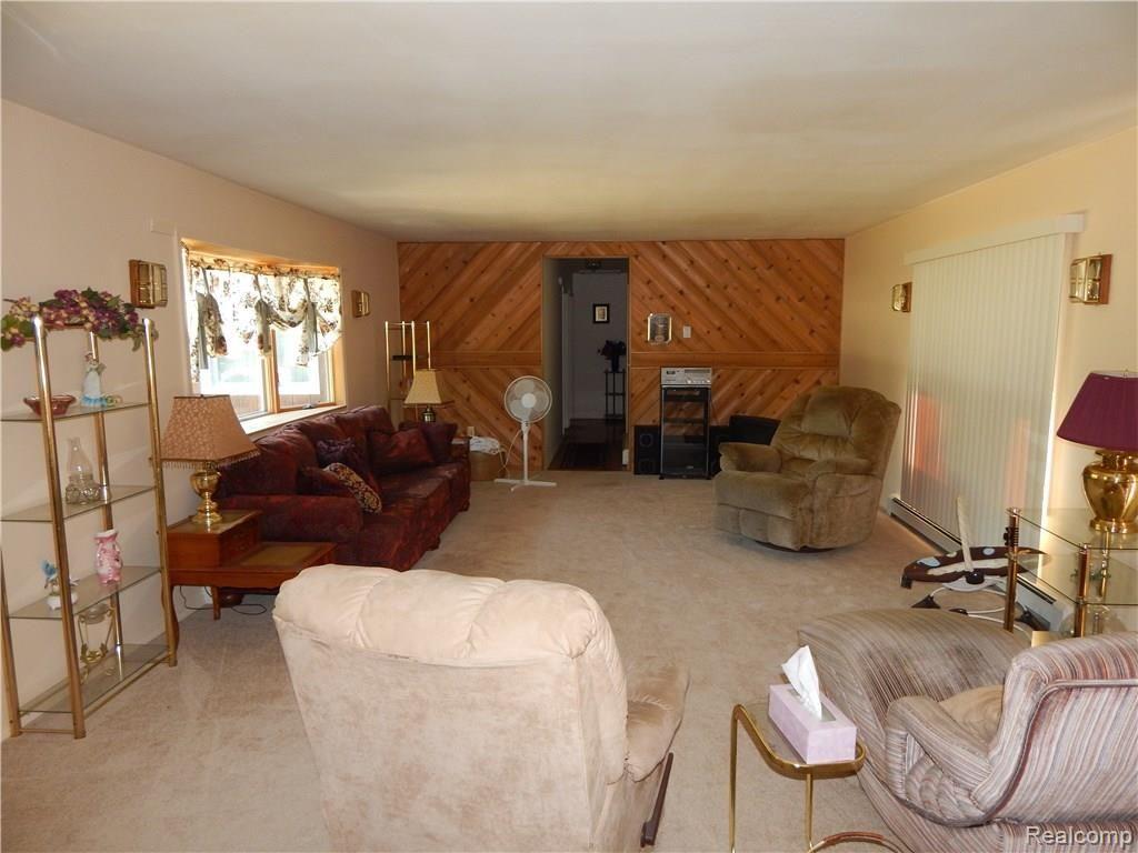 4597 Smith Road Smiths Creek, MI 48074 - Photo 11 of 15 DSCN2252.JPG
