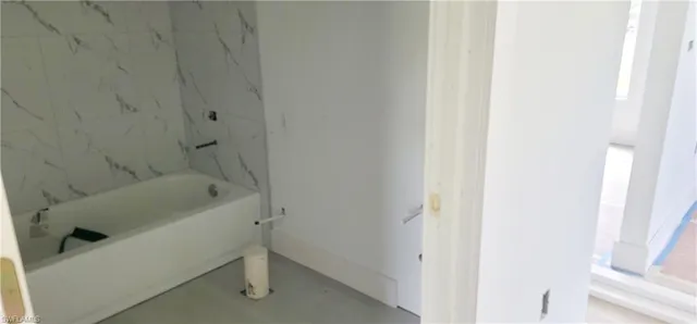 $825,000 | 5255 Coronado Parkway, Naples, FL 34116