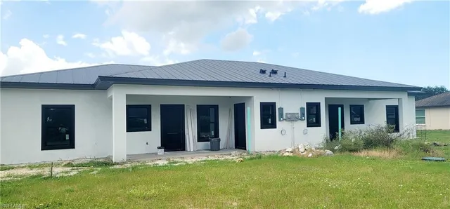 $825,000 | 5255 Coronado Parkway, Naples, FL 34116